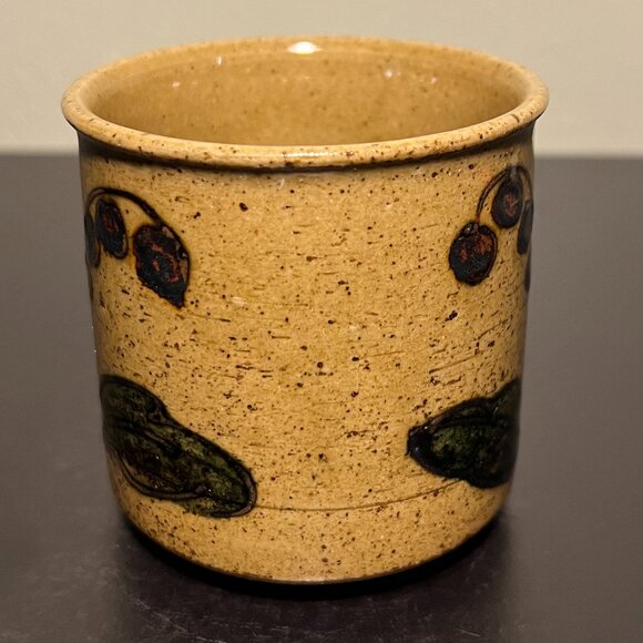 Vintage OTAGIRI JAPAN Floral Lily Flower Stoneware Mug w/ Brown Speckles ~ 1970s - Picture 4 of 11